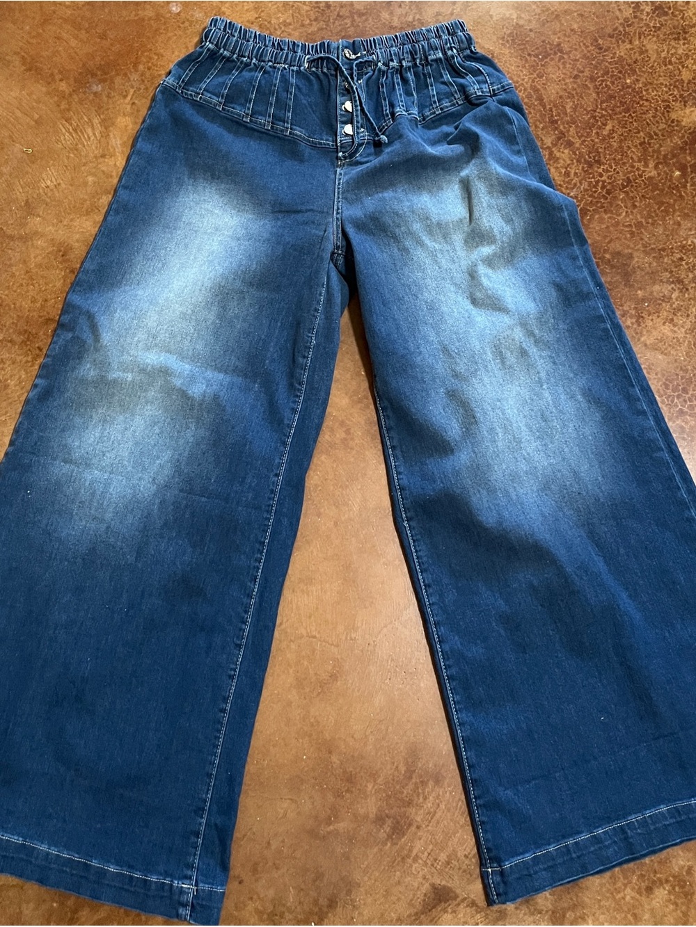 BlueVelvet Dark Wash Wide Leg Denim Jeans NWT Medium Button up